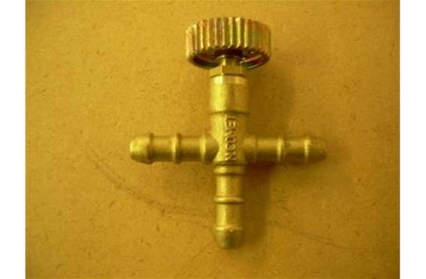 3 Way 8mm hose connector with valve