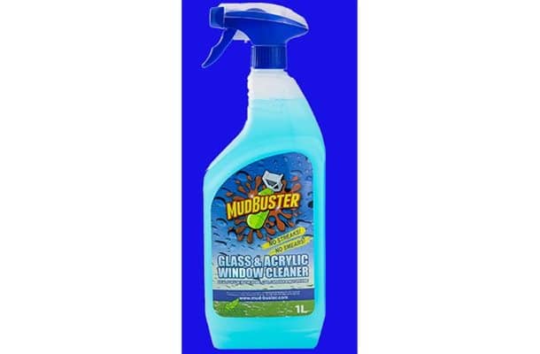 Mudbuster glass and acrylic cleaner