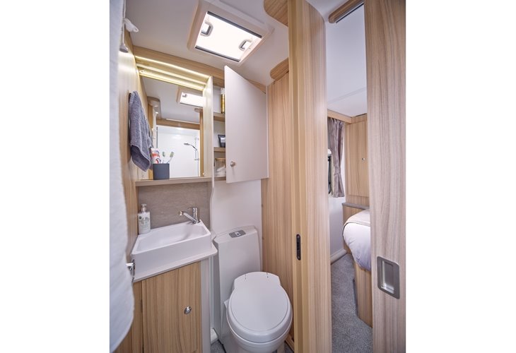 2024 Bailey Phoenix GT75 640 Bathroom | New Bailey Caravan | Caravan Tech
