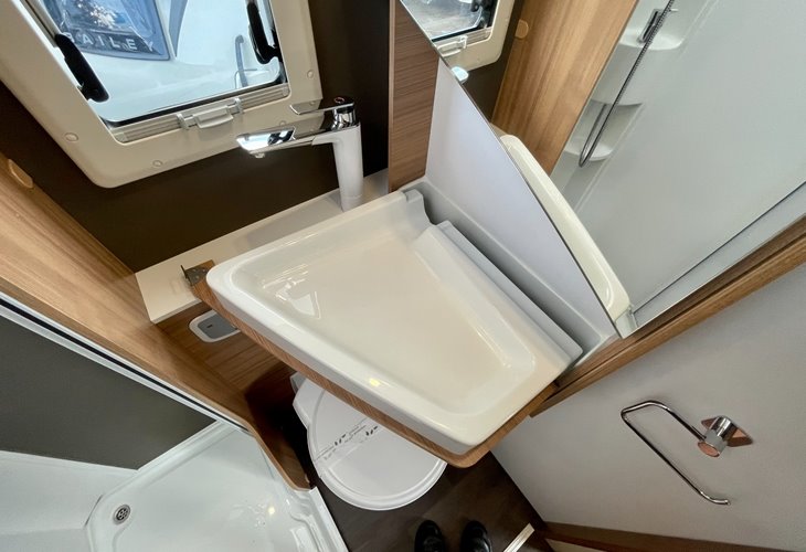 Bathroom Area Adria Coral XL Axess 600 DP 2022 | Used Motorhome